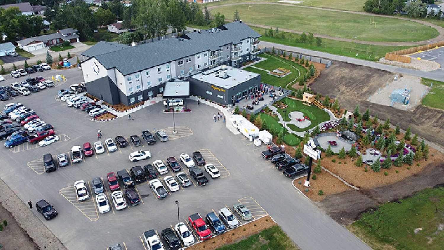 The Legacy Inn Grenfell by Blue Crescent Hotels opened in  August, 2021. 